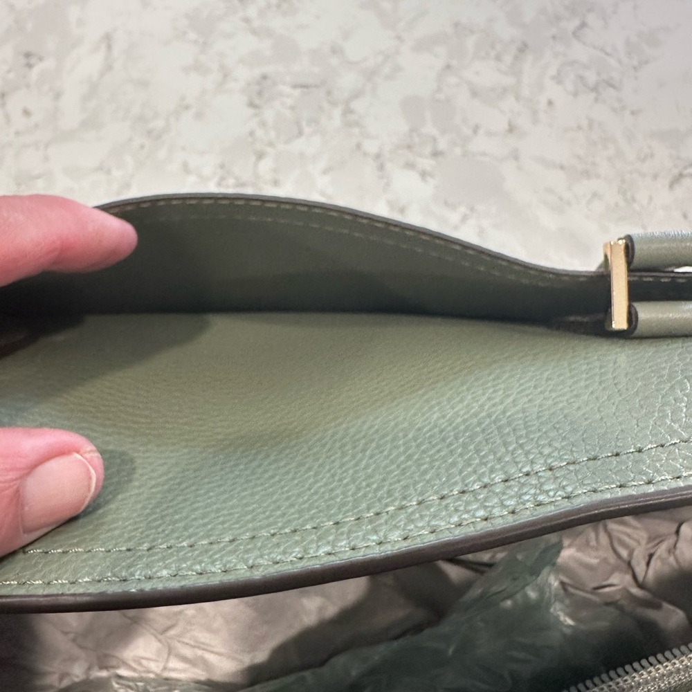 EUC Michael Kors Green Leather Shoulder Bag 3 in one tote - Picture 9 of 11
